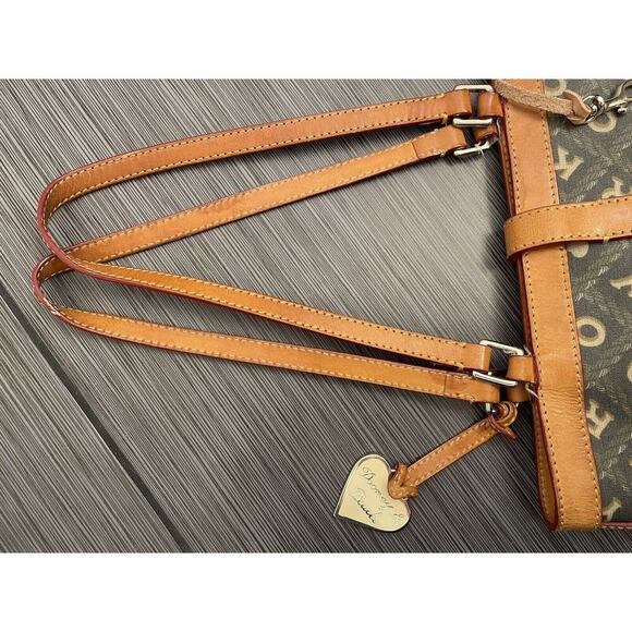 Dooney & Bourke Logo Medium Shoulder Bag Black/Beige EUC Crossword Bucket Bag - Picture 9 of 15